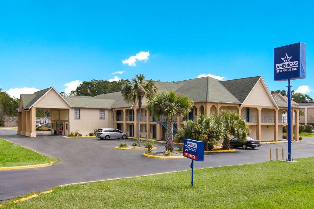 Motel Americas Value Darien
