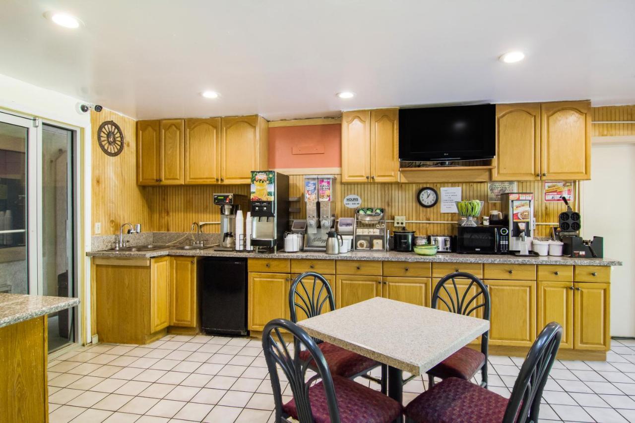 Motel Americas Value 3*